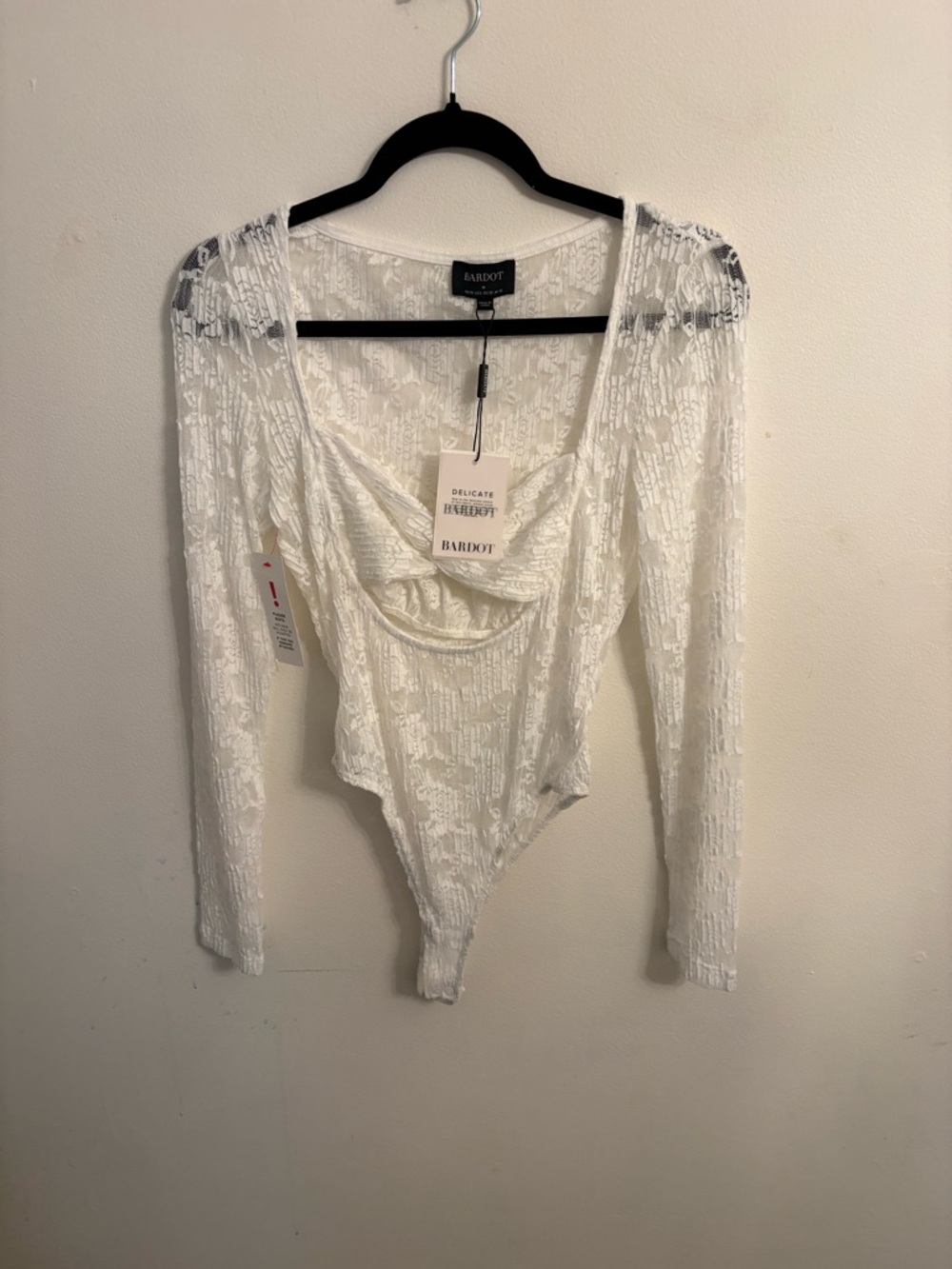 Bardot Lace Twist Front bodysuit white! XXL